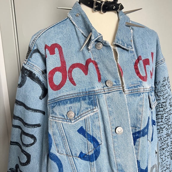 Vetements Graffiti Rivets Punk Ripped Jeans Denim Jacket - Picture 2 of 16